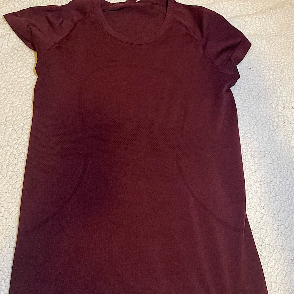 Lululemon T-shirt